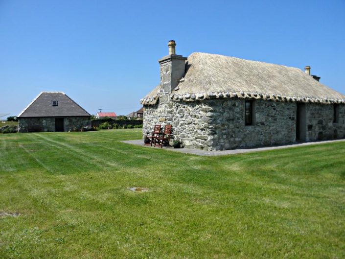 Garden area Uist holiday cottage